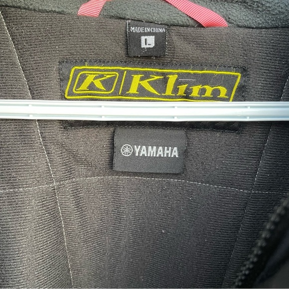 Klim Yamaha Woman’s Black Allure Snowmobile Jacket - GORE-TEX - Size Large - Picture 3 of 16